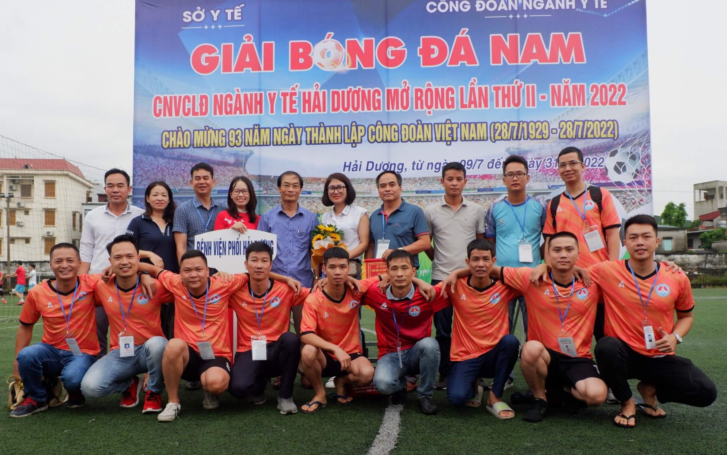 Bệnh viện Phổi cử đội bóng đá nam tham gia giải bóng đá Ngành Y tế Hải Dương mở rộng lần thứ II - năm 2022