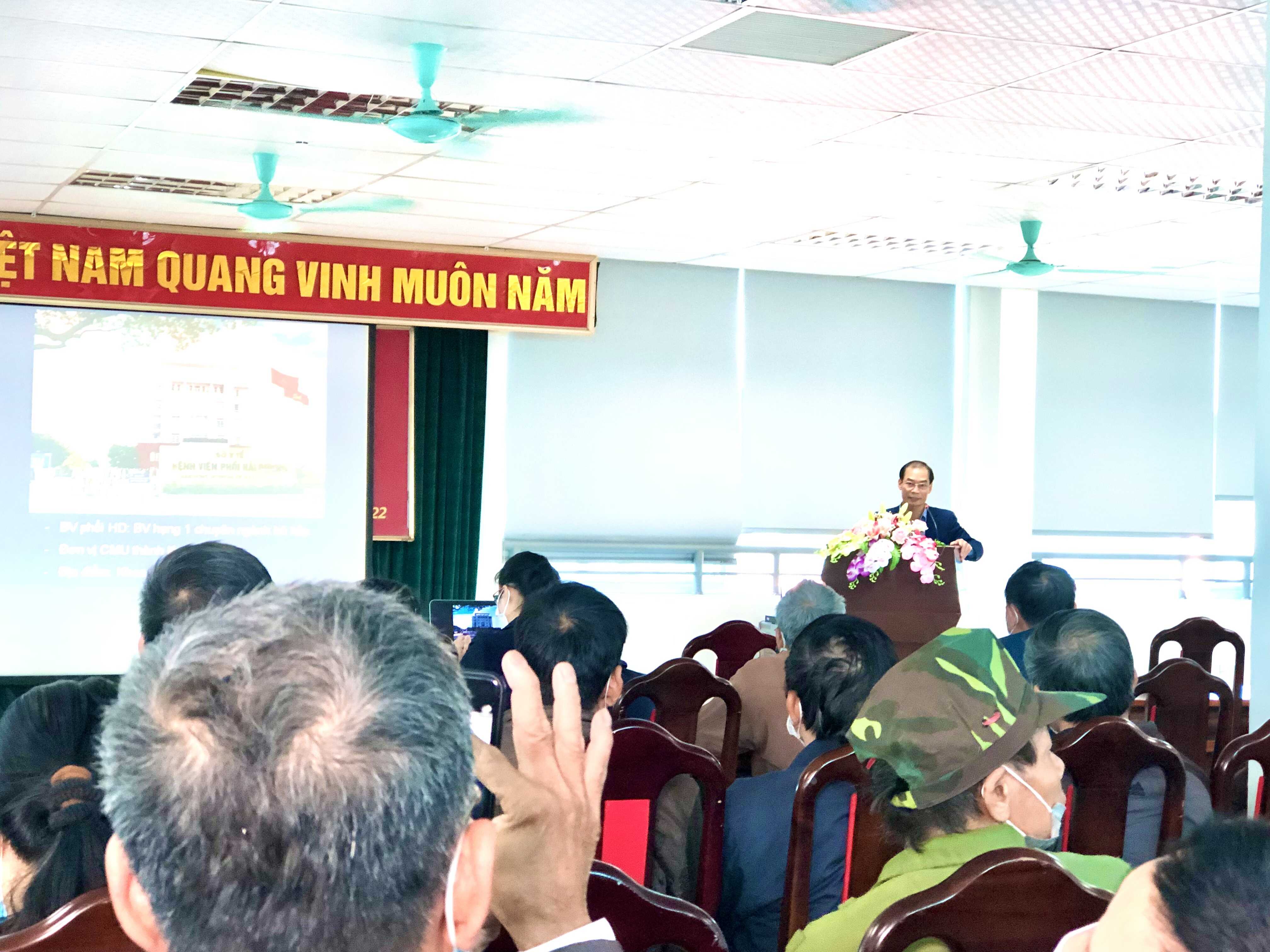 Bệnh viện Phổi Hải Dương tổ chức sinh hoạt câu lạc bộ người bệnh chuyên đề “Phòng, chống bệnh phổi tắc nghẽn mạn tính và hen phế quản”.