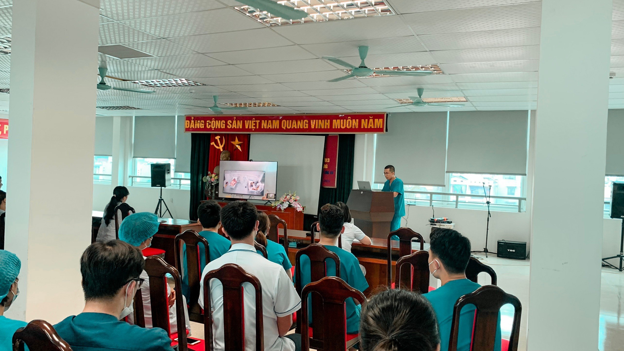 Bệnh viện Phổi Hải Dương tập huấn chẩn đoán và điều trị Covid - 19.