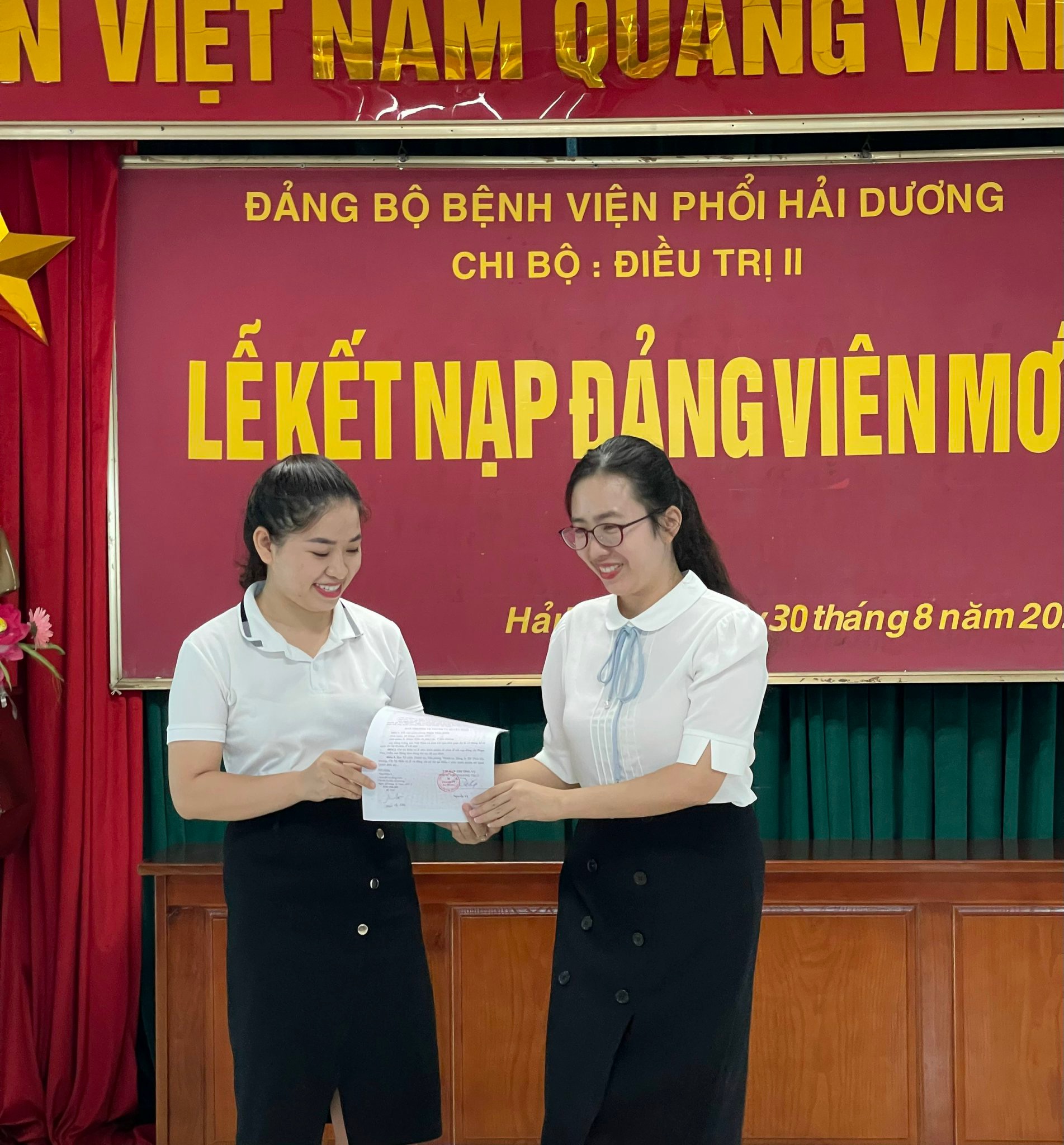 Lễ kết nạp Đảng viên mới