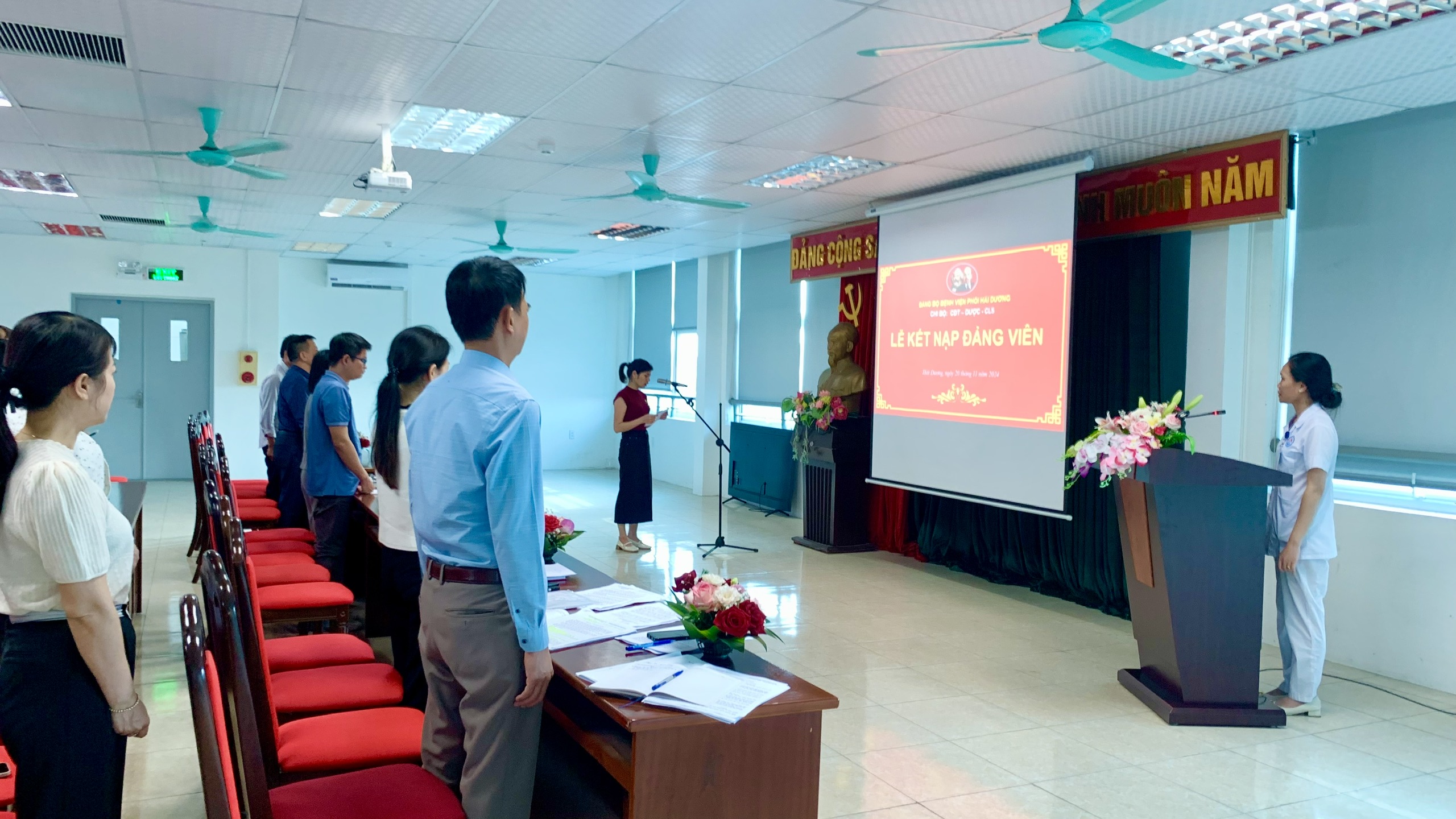 Lễ kết nạp Đảng viên mới