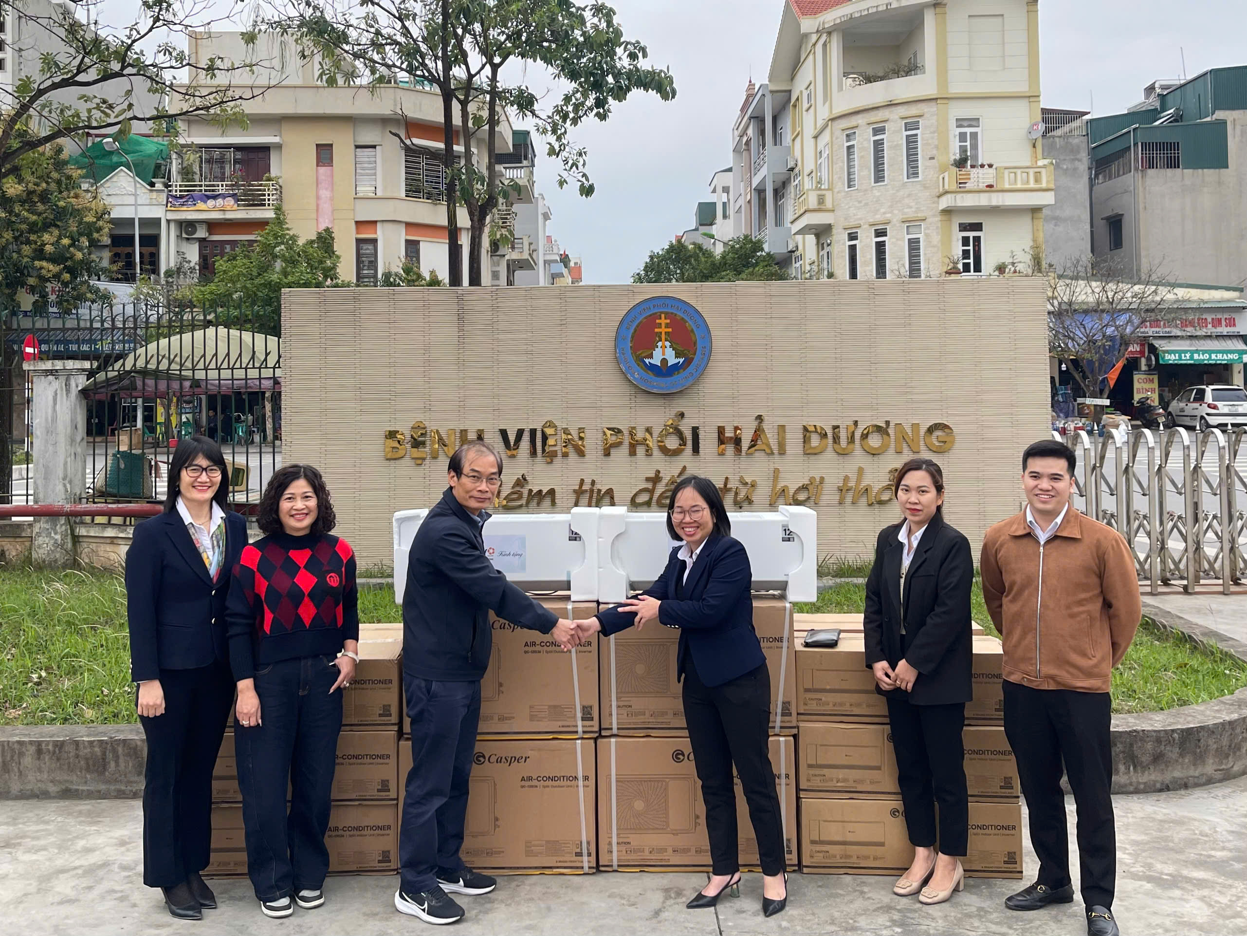 Bệnh viện Phổi Hải Dương tiếp nhận quà tặng từ ngân hàng BIDV chi nhánh Thành Đông