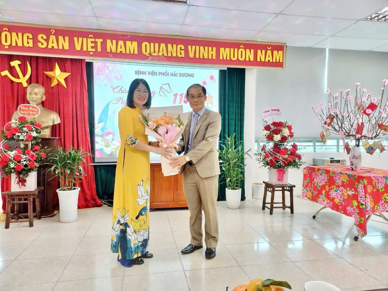 Bệnh viện Phổi Hải Dương tổ chức lễ kỷ niệm Ngày Quốc tế Phụ nữ 8/3 – Tôn vinh những “đóa hoa” của ngành Y