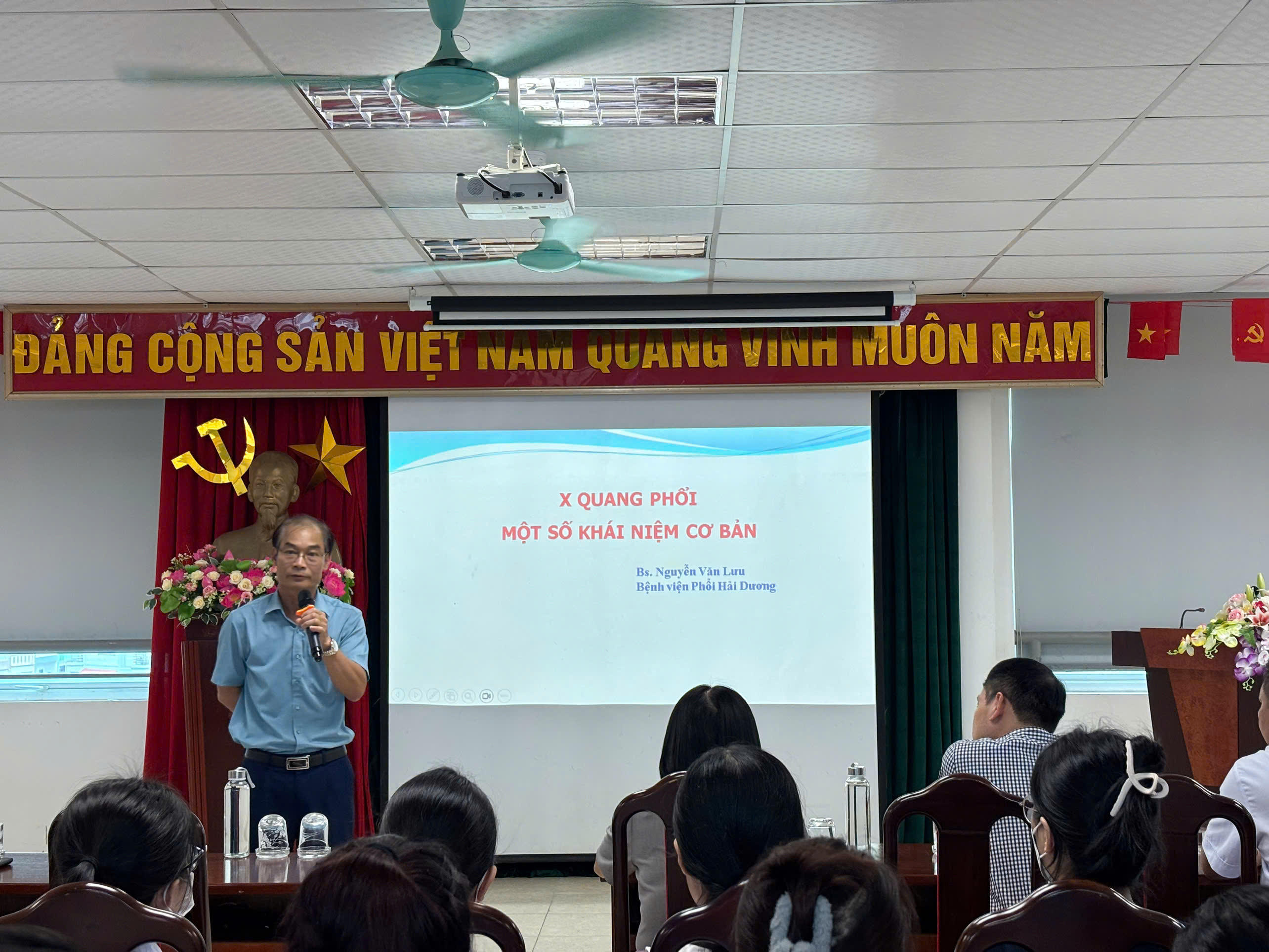 Bệnh viện Phổi Hải Dương tổ chức Hội thảo khoa học về X-Quang phổi