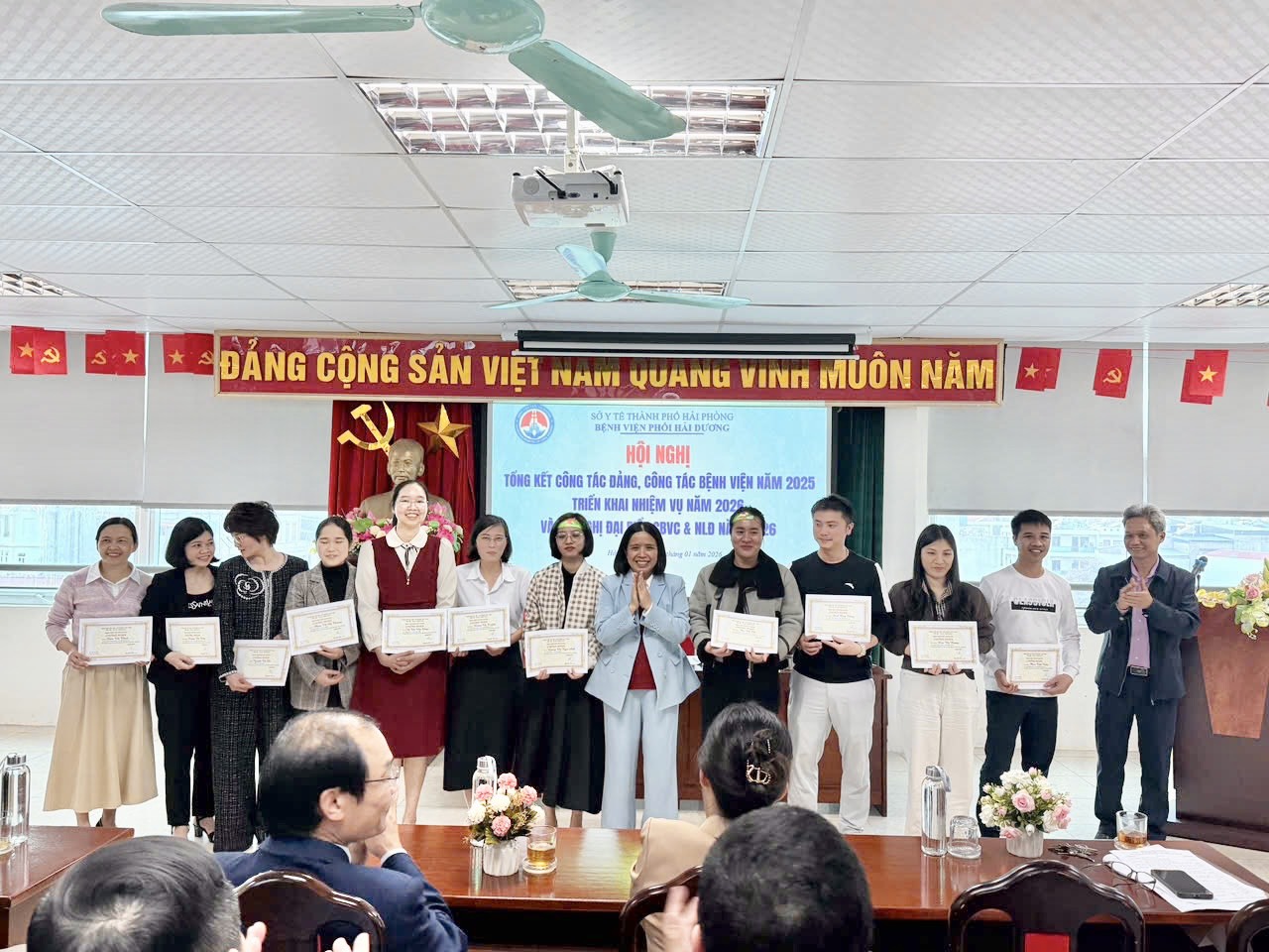 Bệnh viện Phổi Hải Dương tổ chức Hội nghị tổng kết công tác năm 2025, triển khai nhiệm vụ năm 2026 và hội nghị cán bộ, viên chức, người lao động năm 2026